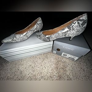 Vionic Josie Snake Heals